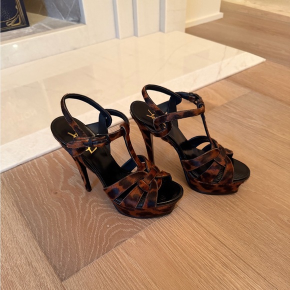 Saint Laurent Calf hair animal Print T strap High Heel Sandals 37.5 ✨ NEW - Picture 3 of 10
